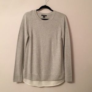 Great lightweight sweater with “shirt” detail.